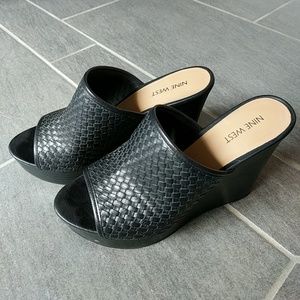 Nine West wedges - black